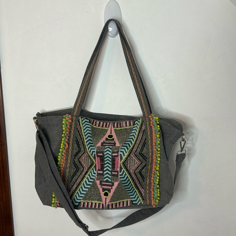 America & Beyond Gray Embroidered Overnight Bag TOT5513B